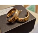 Pair of 9ct Gold Earrings - 2.2g