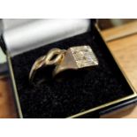 9ct Gold Signet Ring + a 9ct Gold Knot Ring - combined weight 3.53g, sizes N+0.5 and Q