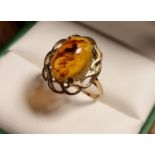 9ct Gold and Amber Cabochon Dress Ring, size N & 2.3g,