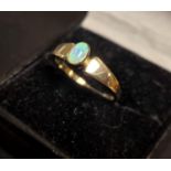 9ct Gold and Opal Dress Ring, size Q and 2.3g