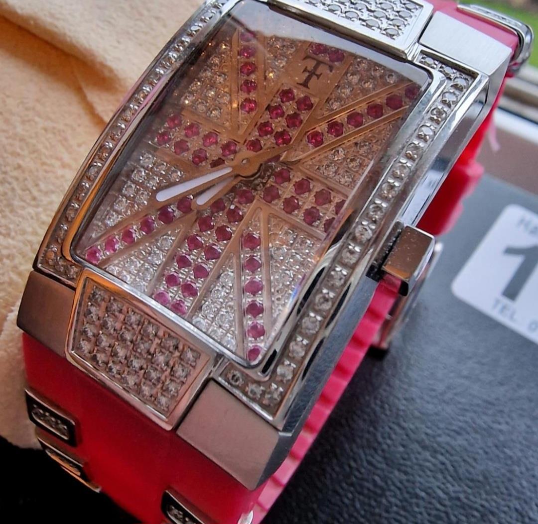 Boxed Designer Multi-Diamond Technomarine Ladies Wrist Watch w/pink and white diamond embellishment - Image 3 of 7