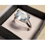 9ct White Gold & Large Aquamarine Stone Dress Ring - size M, 3.9g