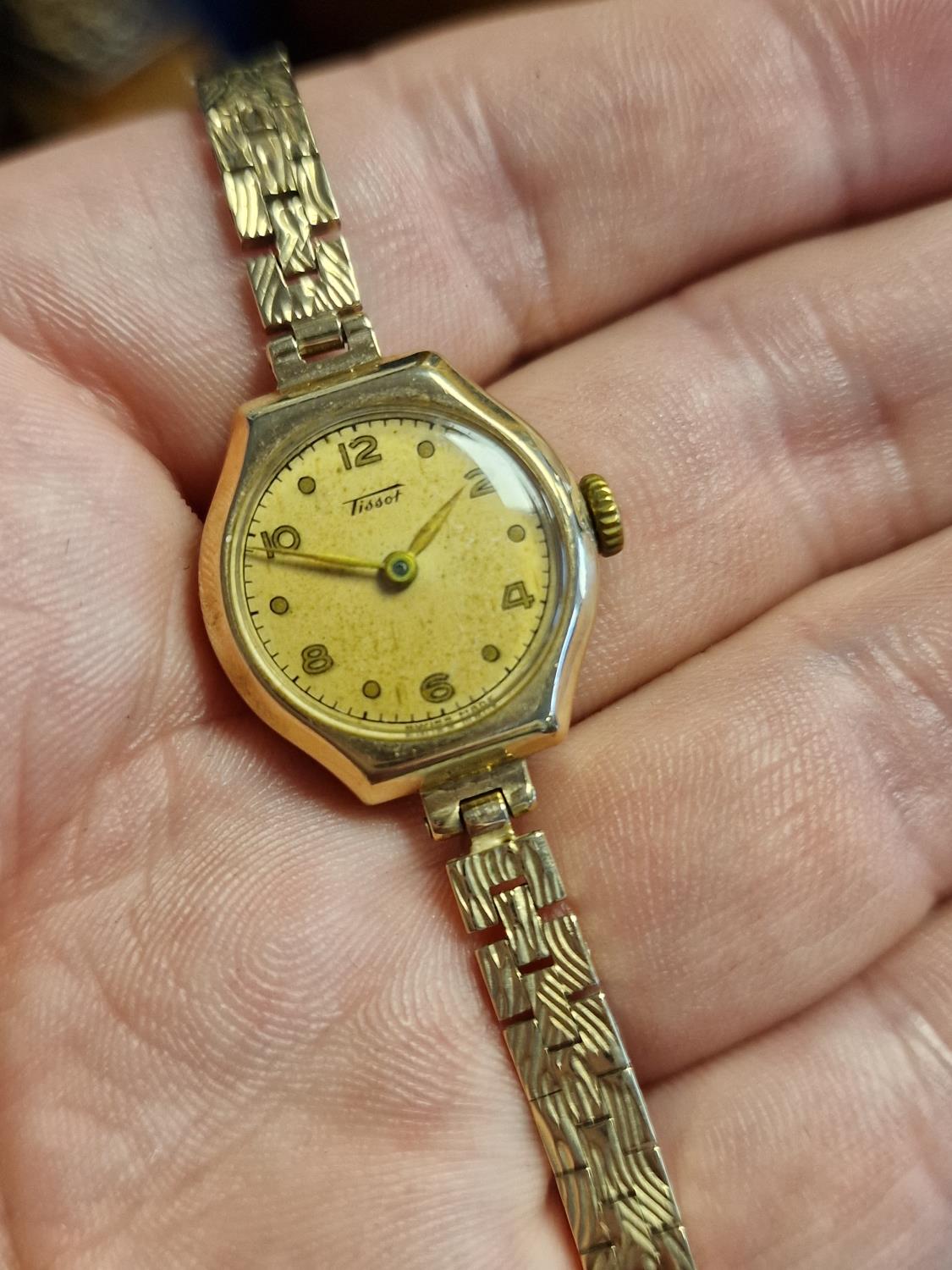 9ct Gold Tissot Ladies Cocktail Watch - 15.8g - Image 2 of 4