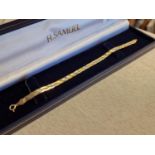 9ct Yellow and White Gold Bracelet - 3.7g