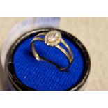 9ct Gold & Outer Diamond Ring inc a Central CZ/Moissanite stone - size O