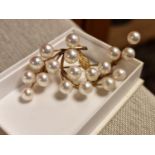 14ct Gold and Pearl Brooch - 7g weight