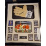1966 World Cup Winning England Goalkeeper Gordon Banks Signed Glove Framed Memorabilia inc authentic