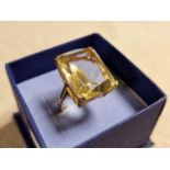 9ct Gold and Large Square-Cut Citrine Stone Dress Ring - size K+0.5, 6.95g