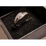 18ct White Gold & Diamond Dress Ring w/0.25ct of Diamonds, size O, 3.55g