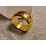 22ct Gold Wedding Band Ring - size L+0.5, 7.75g