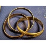 Vintage Birmingham 9ct Gold Triple Ring Set - approx size R, 6g