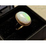 Large Stoned 9ct Gold & Opal Dress Ring, 2.6g & size N+0.5