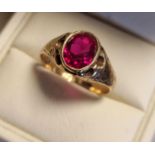 Vintage 9ct Gold & Ruby Dress Ring, 3.2g and size P