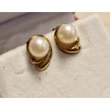 Pair of 9ct Gold & Pearl Earrings - 2.45g
