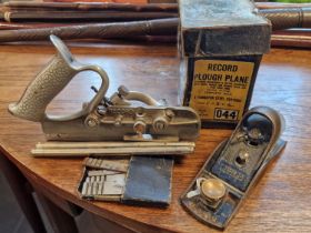 Pair of Record Woodworking Planes inc Boxed Plough Plane No 44 and Bull Nose No 69