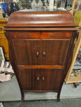 Vintage Gramophone Cabinet inc a Rotel Hifi Stereo and Turntable