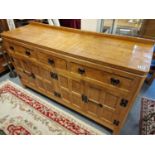 Large Yorkshire Oak Albert Jeffray 'Eagleman' Sideboard w/ Adzed Top - 147x84x46cm - Mouseman Intere