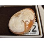 Large Ladies 9ct Gold Vintage Cameo Brooch - 19.8g