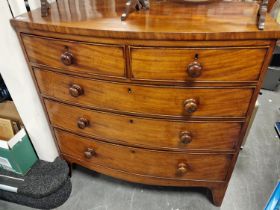 Antique Bow-Fronted Two-Over-Three Chest of Drawers - 102x104x49cm