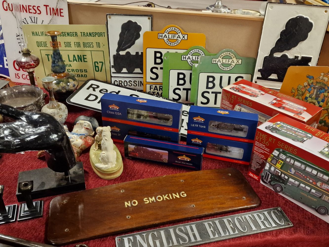 PREVIEW - Collectables & Jewellery Sale inc Gold & Silver, Railway/Train, Die Cast, Whitefriars, Vinyl, Enamel Signs, Antique Furniture,more2add