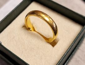 22ct Gold Ladies' Wedding Band Ring - 5.9g