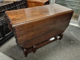 1930's Oak Drop Leaf Table w/fluted edges and barley Twist Legs - 104cm across by 72cm high