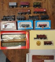 Assortment of Loose and Boxed 'OO' Gauge Railway Train Carriages & Locos Toys in Hornby & Airfix