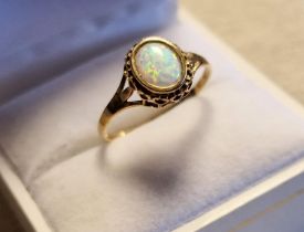 9ct Gold & Opal Dress Ring, size P+0.5