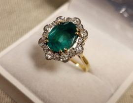 18ct Gold, Diamond & Emerald Dress Ring (Princess Diana Style) - 6g & size O