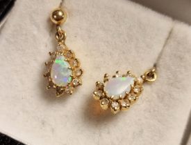 Pair of 9ct Gold & Opal Earrings, 2.05g