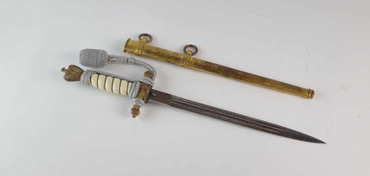 WW2 German Kriegsmarine Officer's Dagger by E. & F. Horster, Solingen - Image 2 of 20