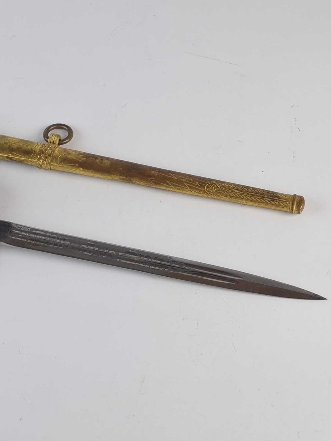 WW2 German Kriegsmarine Officer's Dagger by E. & F. Horster, Solingen - Image 3 of 20