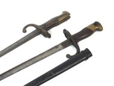 Two French 1874 Model Epee/Gras bayonets and two British bayonets