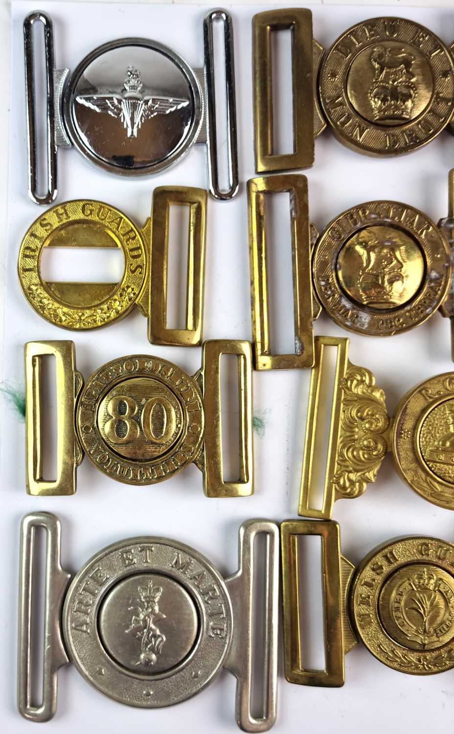 A collection of fifteen brass and white metal British Army regimental belt buckles plus two 1/2 - Image 2 of 5