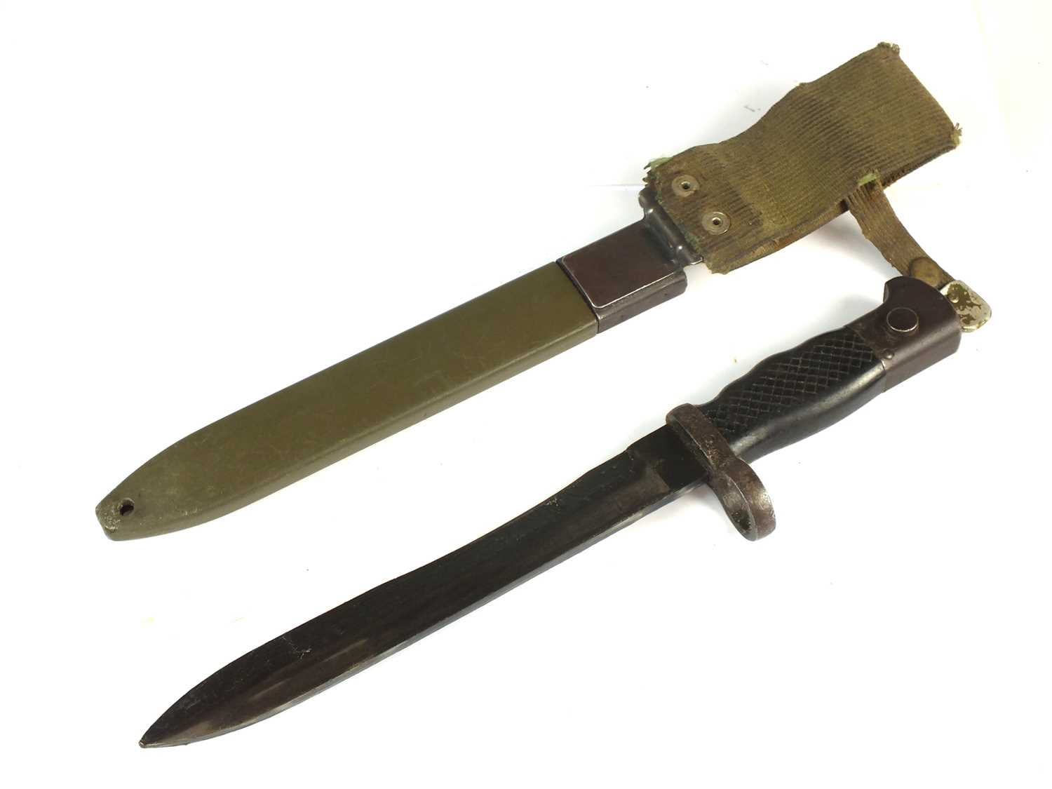 Spanish M1969 CETME Bayonet / Portuguese M1904 Bayonet and scabbard - Image 2 of 9