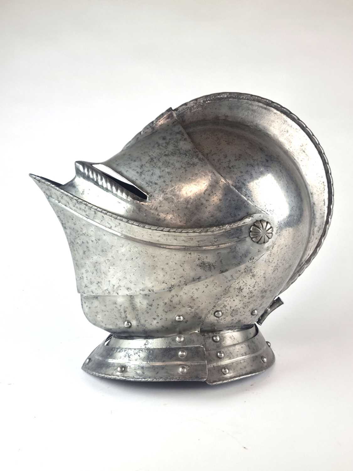 A good quality 20th-century armourer-made copy of a Flemish-style helmet, circa 1560-70the skull - Image 3 of 5