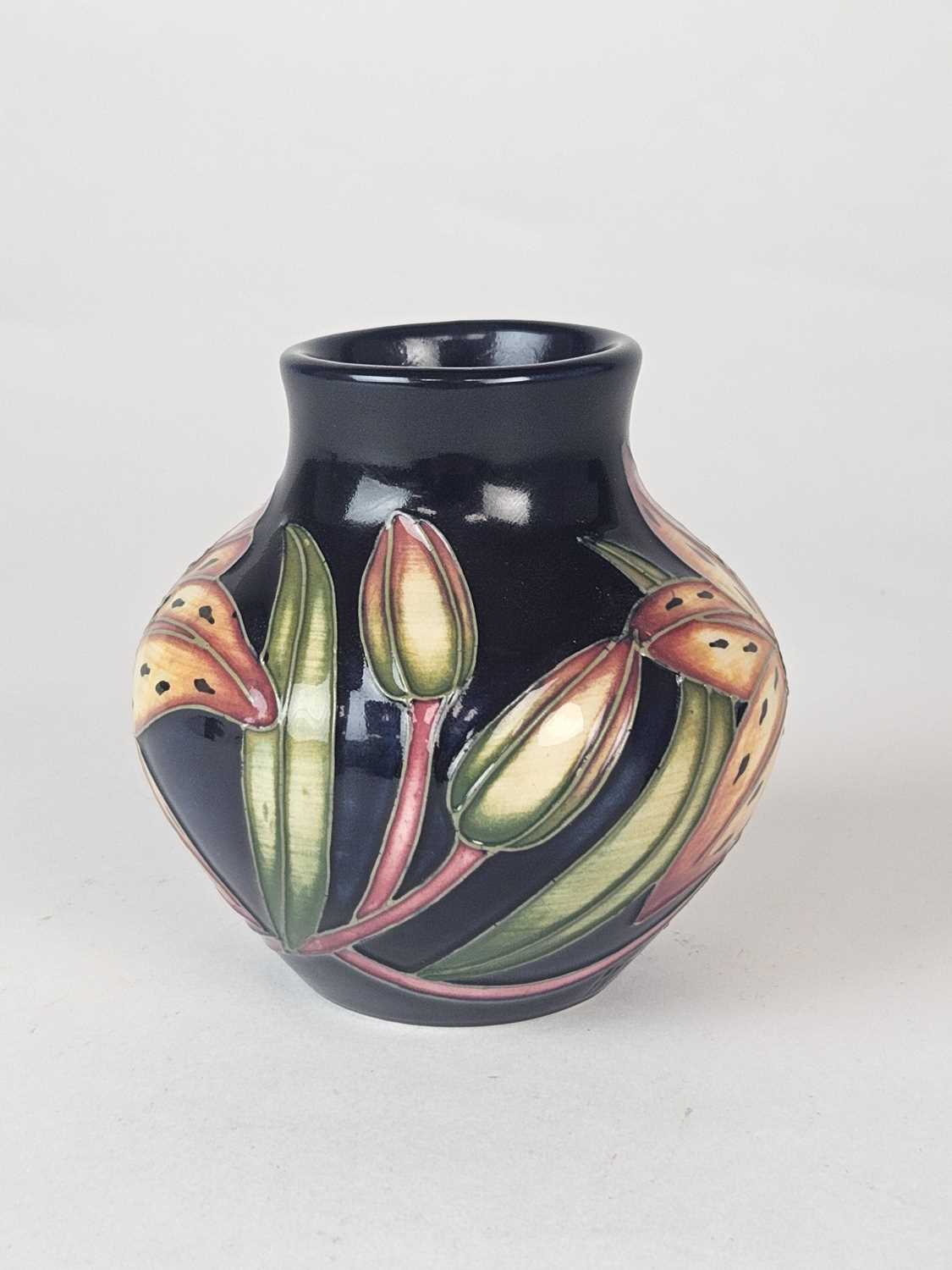 Small Moorcroft 'Tigris Lily' vase - Image 2 of 4