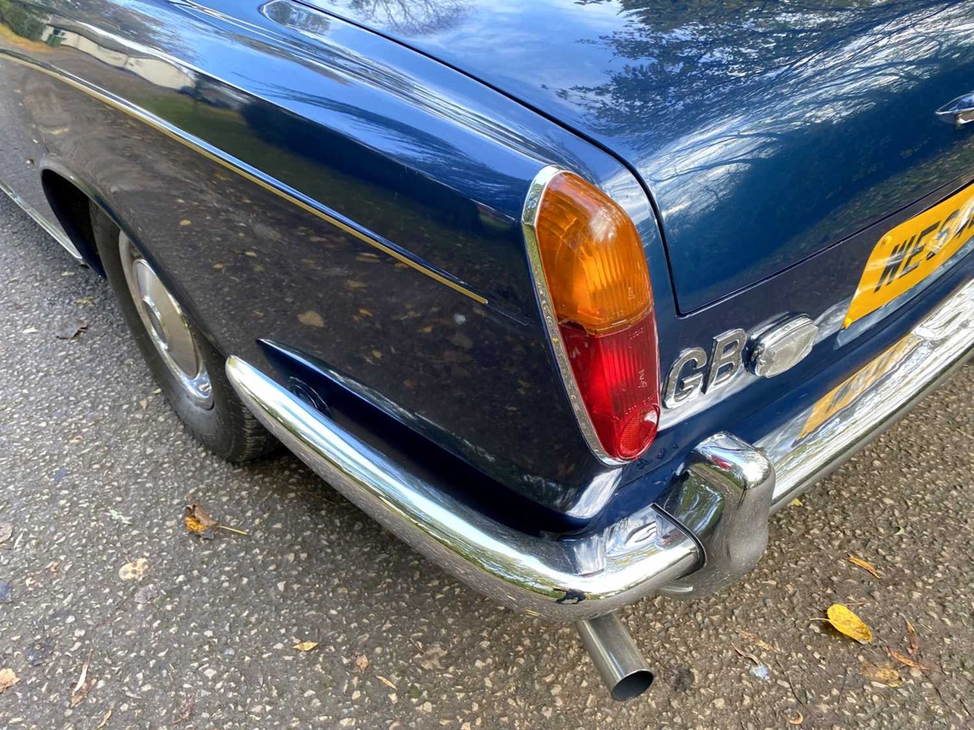 1971 Rolls-Royce Corniche Saloon Finished in Royal Navy Blue with Tobacco hide - Image 83 of 100