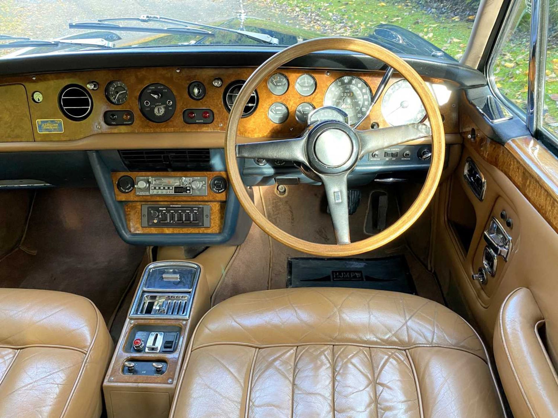 1971 Rolls-Royce Corniche Saloon Finished in Royal Navy Blue with Tobacco hide - Image 42 of 100