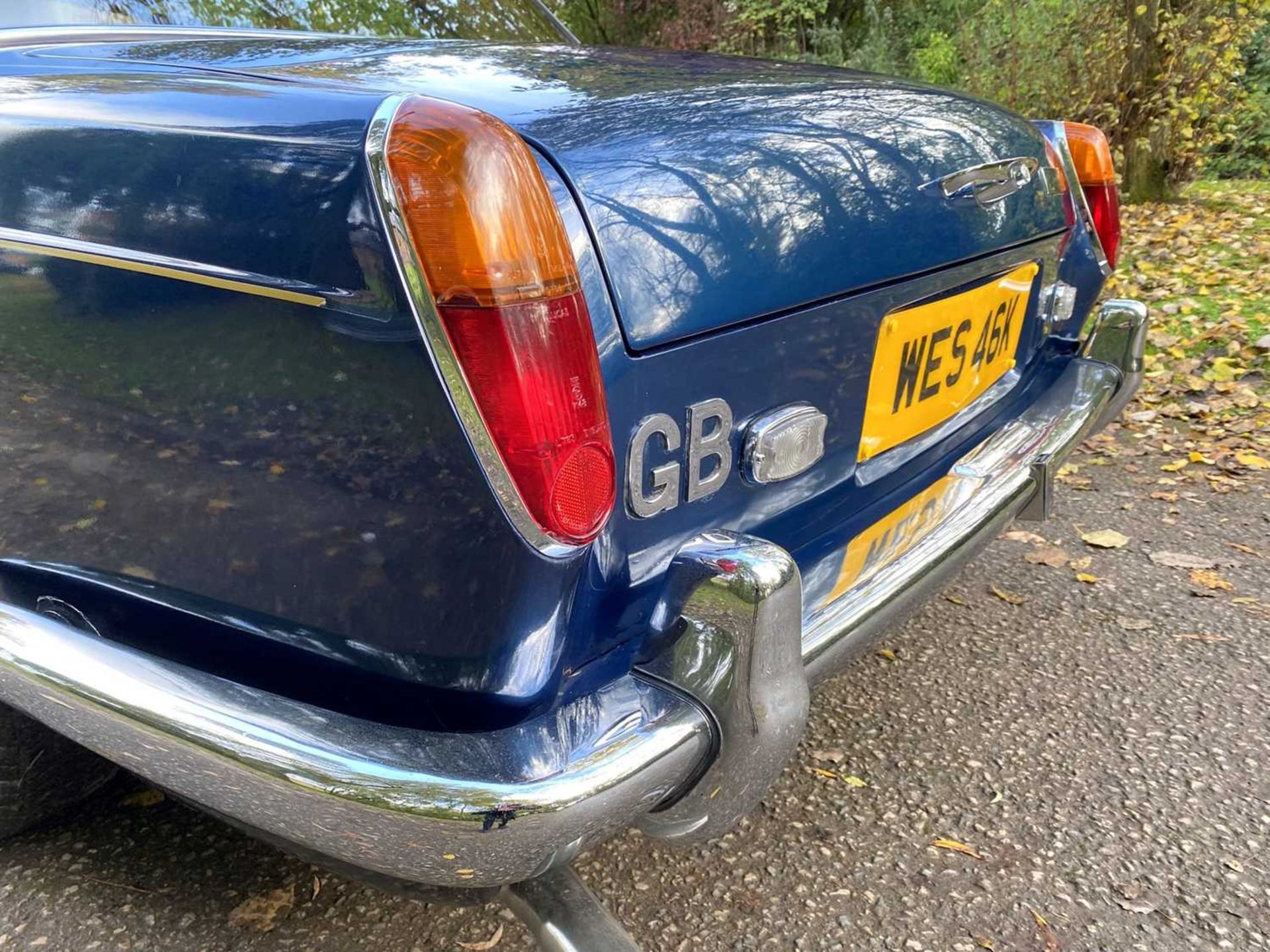 1971 Rolls-Royce Corniche Saloon Finished in Royal Navy Blue with Tobacco hide - Image 98 of 100