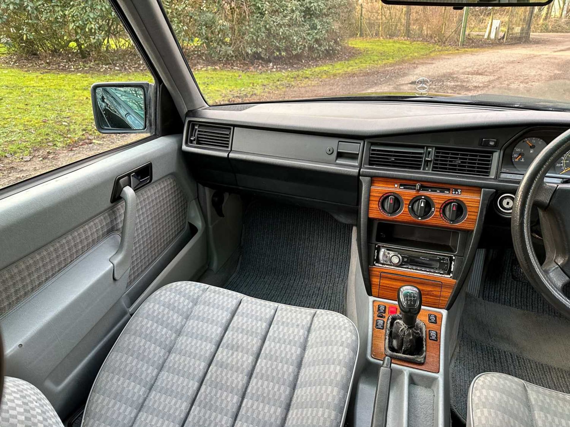 1992 Mercedes-Benz 190D *** NO RESERVE *** - Image 43 of 61