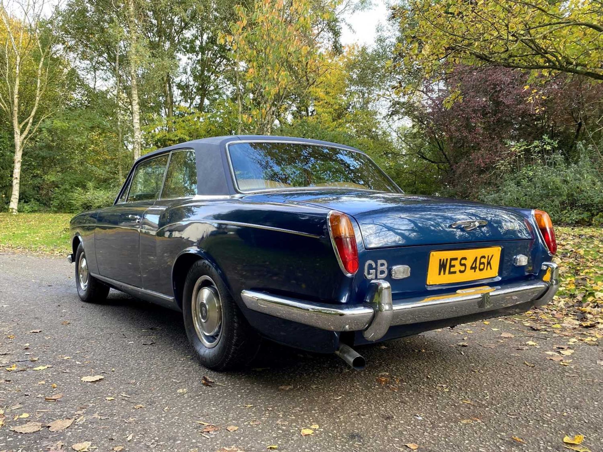 1971 Rolls-Royce Corniche Saloon Finished in Royal Navy Blue with Tobacco hide - Image 29 of 100