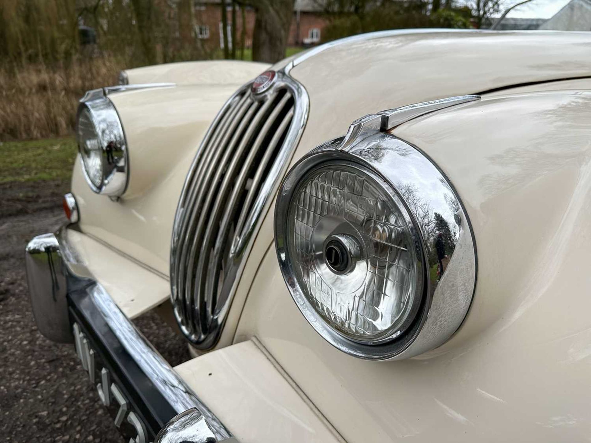 1956 Jaguar XK140 SE Roadster Home-market car. In the same family ownership for 33 years - Image 80 of 81
