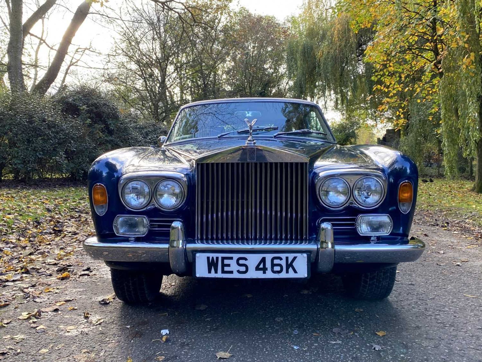 1971 Rolls-Royce Corniche Saloon Finished in Royal Navy Blue with Tobacco hide - Image 17 of 100