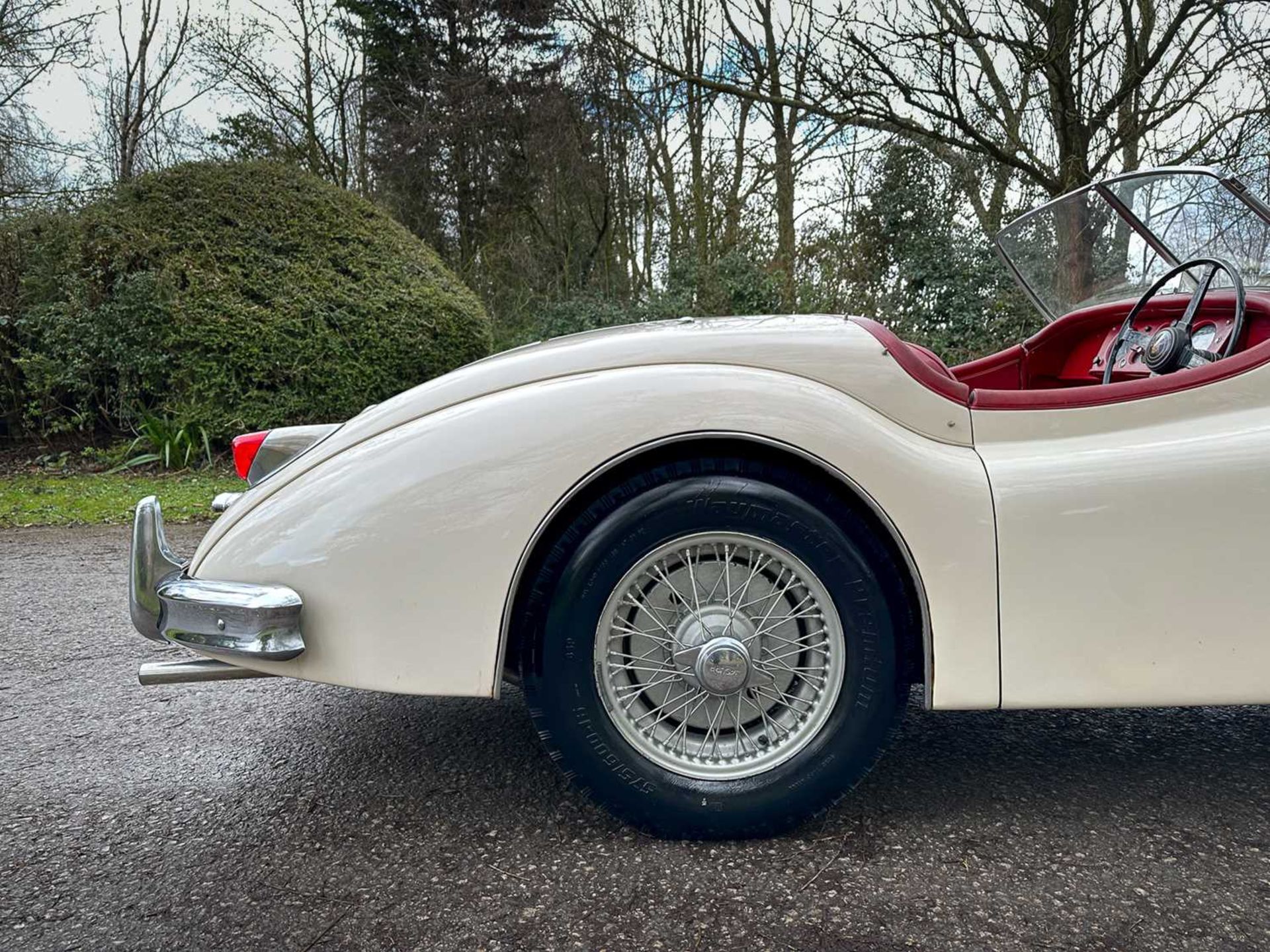 1956 Jaguar XK140 SE Roadster Home-market car. In the same family ownership for 33 years - Image 57 of 81