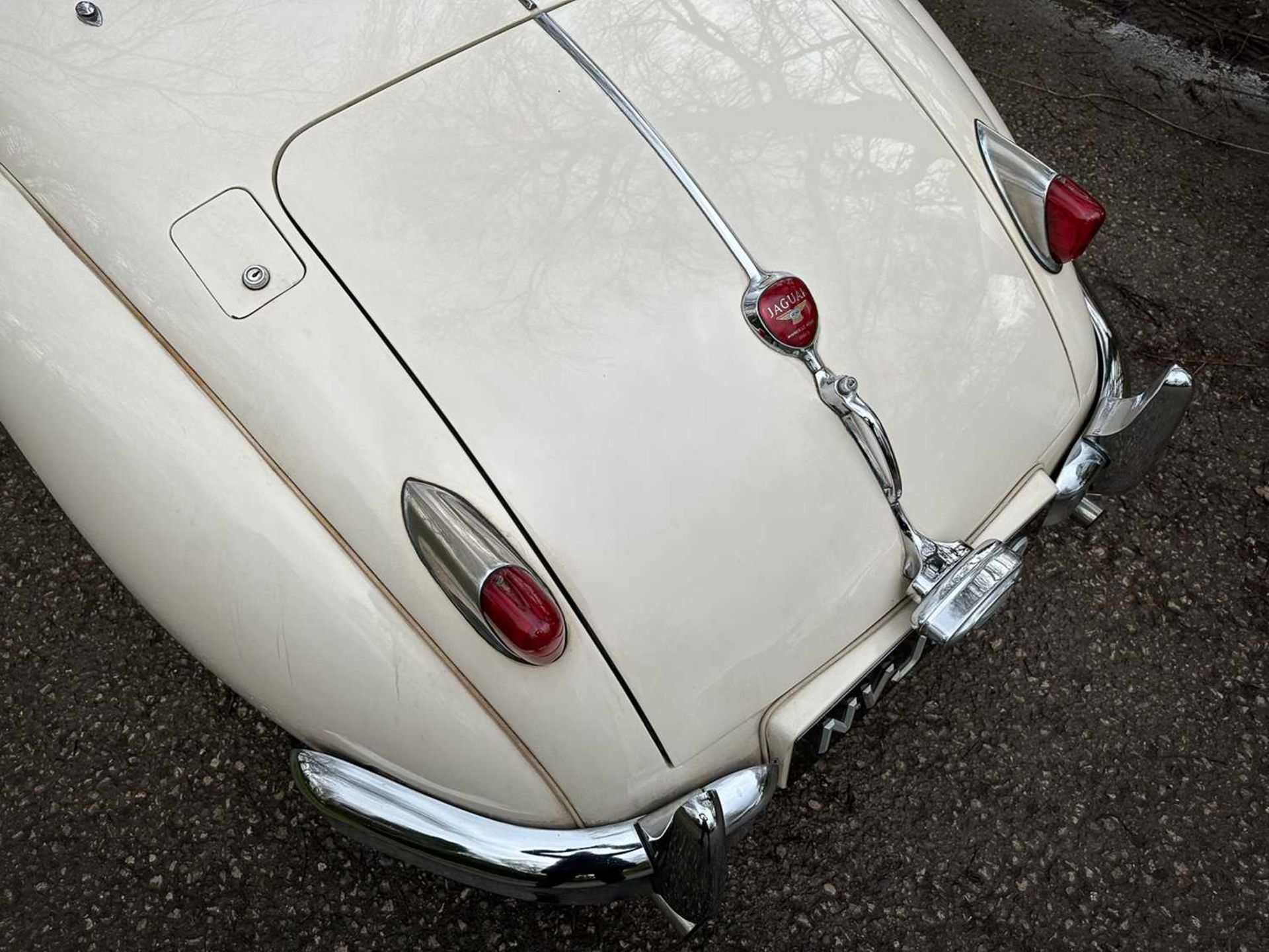1956 Jaguar XK140 SE Roadster Home-market car. In the same family ownership for 33 years - Image 21 of 81