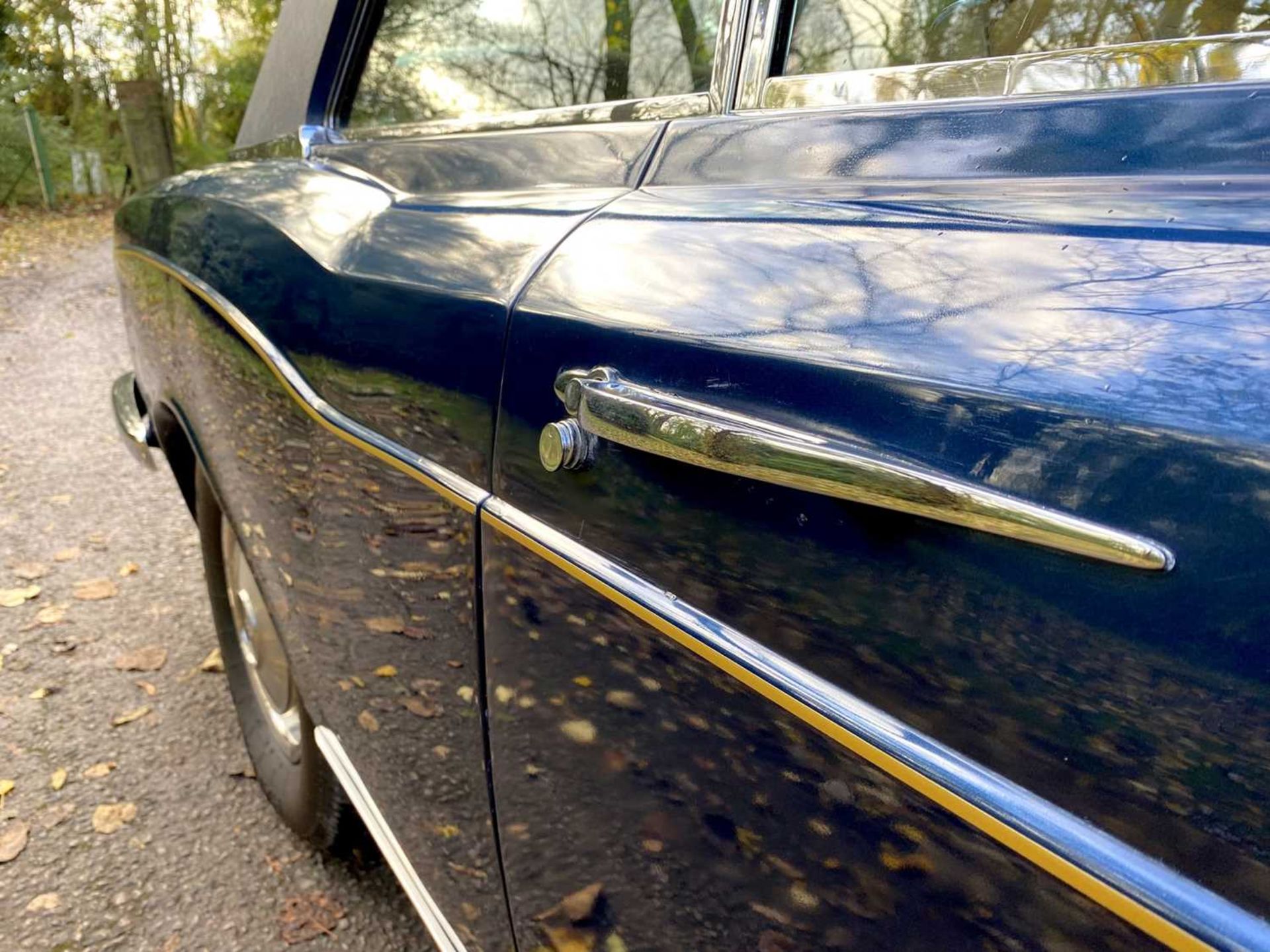 1971 Rolls-Royce Corniche Saloon Finished in Royal Navy Blue with Tobacco hide - Image 78 of 100