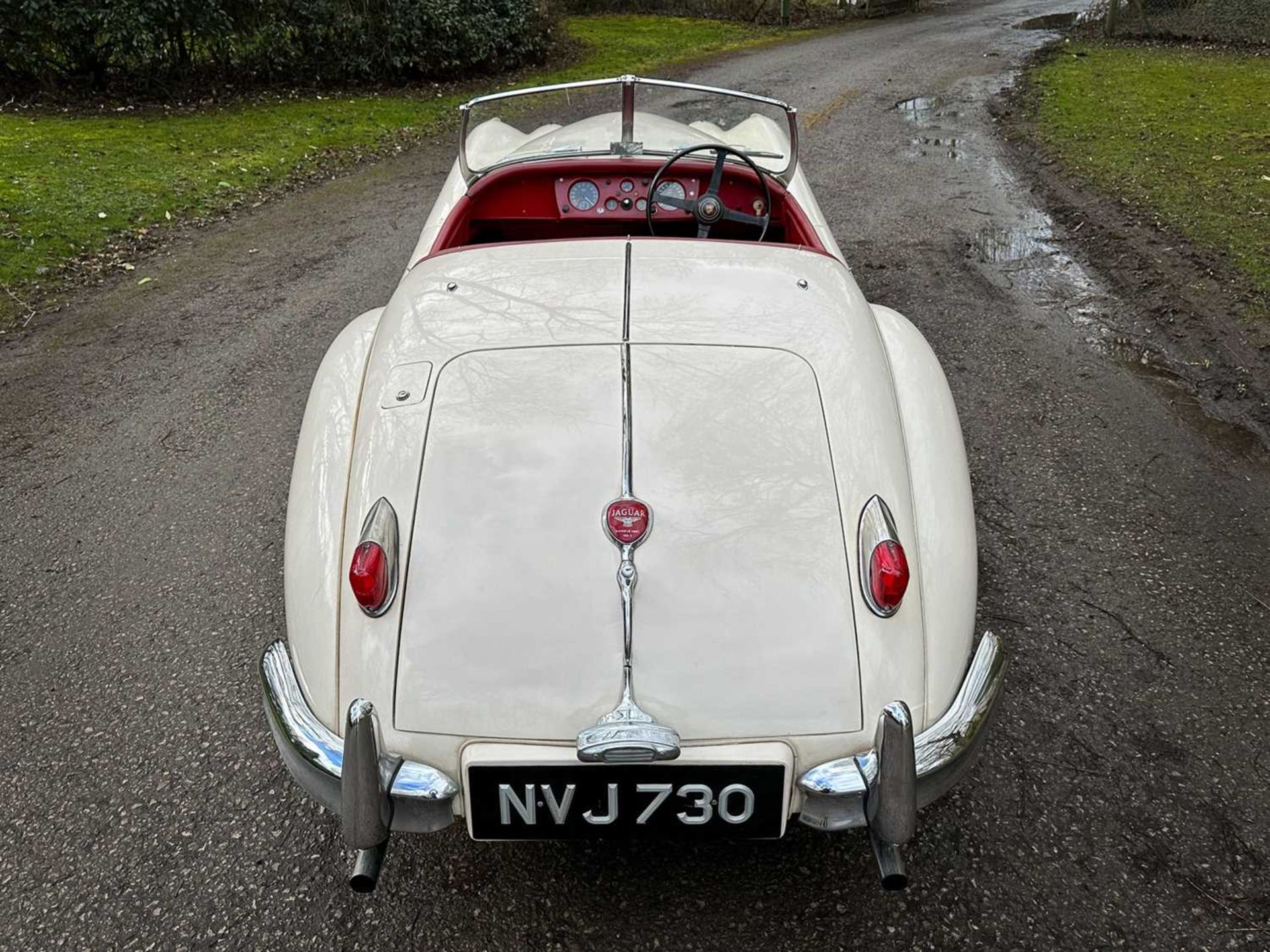 1956 Jaguar XK140 SE Roadster Home-market car. In the same family ownership for 33 years - Image 14 of 81