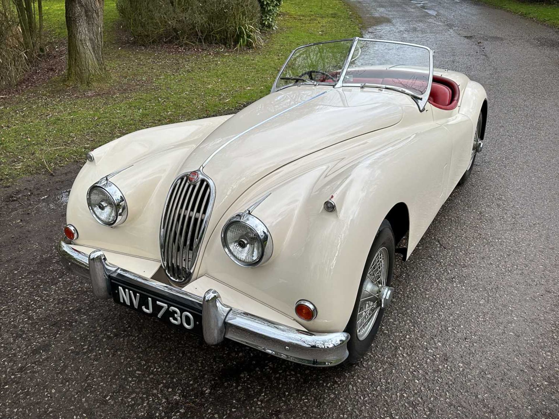 1956 Jaguar XK140 SE Roadster Home-market car. In the same family ownership for 33 years - Image 6 of 81