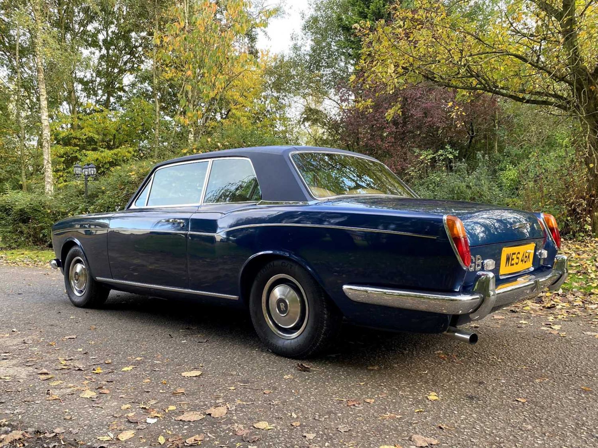 1971 Rolls-Royce Corniche Saloon Finished in Royal Navy Blue with Tobacco hide - Image 31 of 100